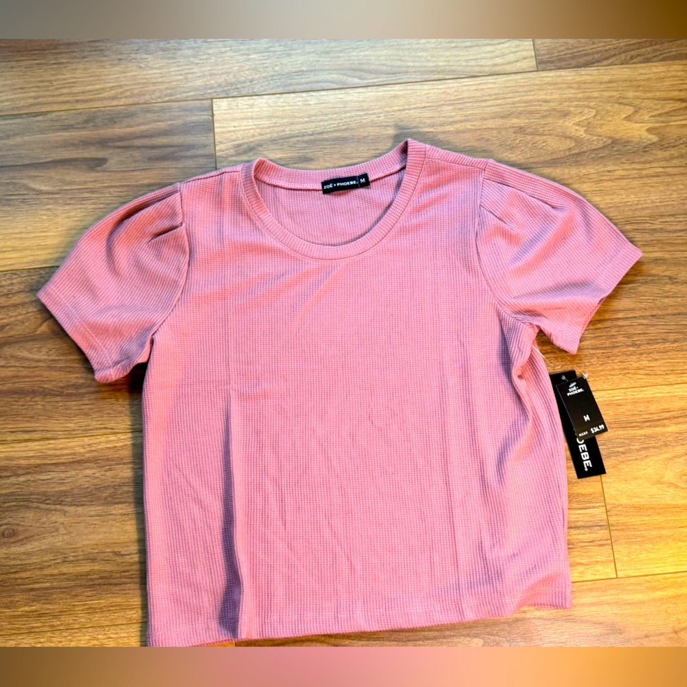 “Zoe & Phoebe”Mauve Ribbed Short Sleeve Tee with tags medium